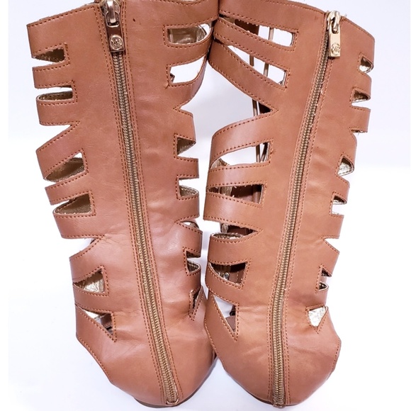 MICHAEL Michael Kors Gladiator Sandals - Picture 3 of 6